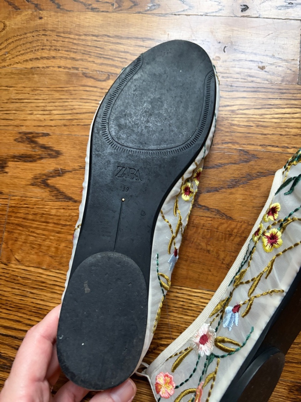 Zara White Floral Embroidered Ballet Flats - Picture 6 of 8